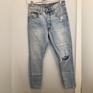 Levi's Women's Light Blue Distressed Skinny Jeans